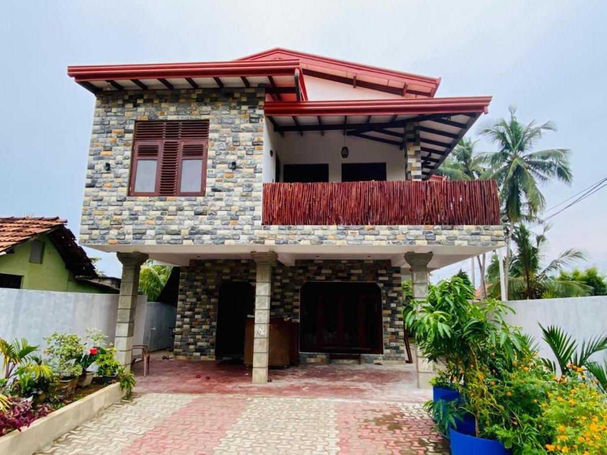 Muru'S Place Диквела Екстериор снимка